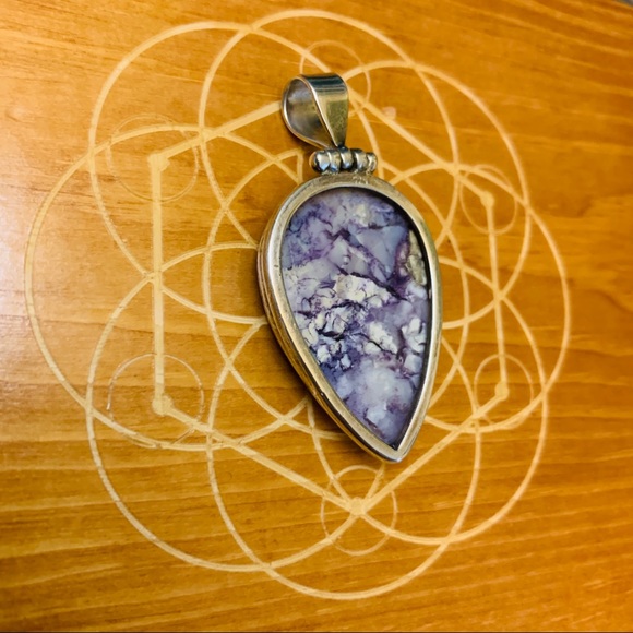 Banded Amethyst pendent - Picture 7 of 9